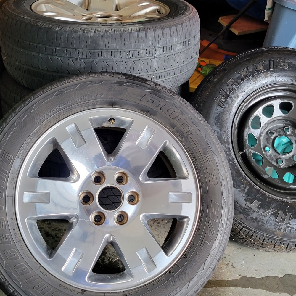 2008 GMC Yukon 20" wheels & tires with full size spare. $600 obo